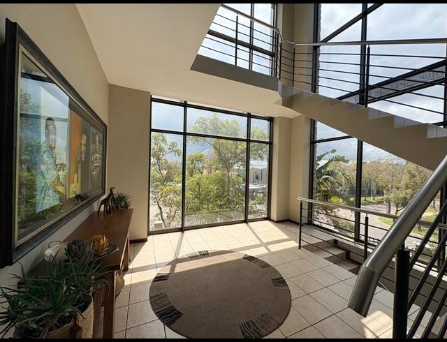 590M² OFFICE FOR SALE IN MIDRIDGE PARK